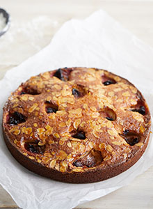 from-our-counter-single-layer-cakesplum-and-almond_2 from-our-counter-single-layer-cakesplum-and-almond_2